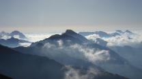 Berge in Wolken