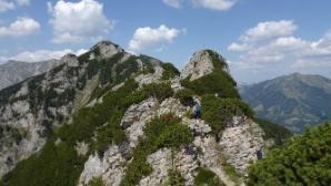 Weiter zum Kreuz