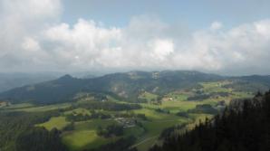 Blick über den Kamm, Links Wendelgupf, mittig Kiensteineröde