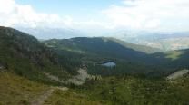 Hinab zum See