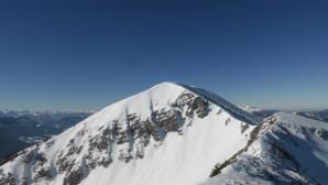 Blick zum Kamm und großen Göller