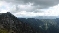 Ausblick zum Dürrenstein (links) und Alpinweg (der Kamm in der Mitte)